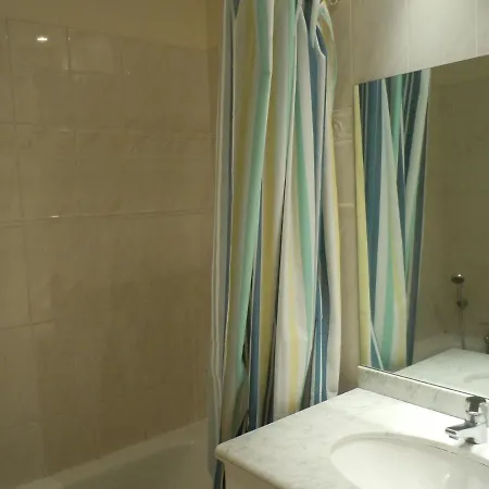 Apartment Champs Elysees Cosy 2 Bedrooms Flat, 80m2