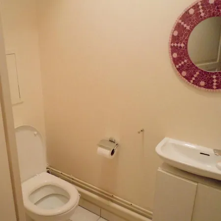 Champs Elysees Cosy 2 Bedrooms Flat, 80m2 Paris
